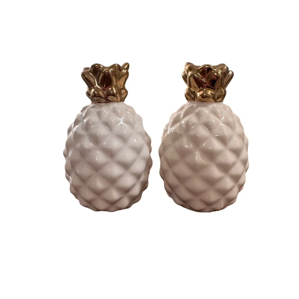 Fun White Ceramic Pineapple Salt Pepper‎ Shakers Gold Top Kitchen Hawaii Coastal